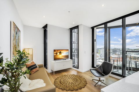 KOZYGURU FORTITUDE VALLEY DESIGNER GRADE 2 BED APT FREE PARKING QFV179-1401 - Accommodation BNB 3