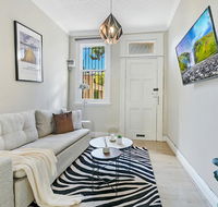 KOZYGURU SYDNEY CBD DARLINGHURST SPLIT LEVEL 2 BEDROOM TOWNHOUSE NDA023 - Accommodation BNB