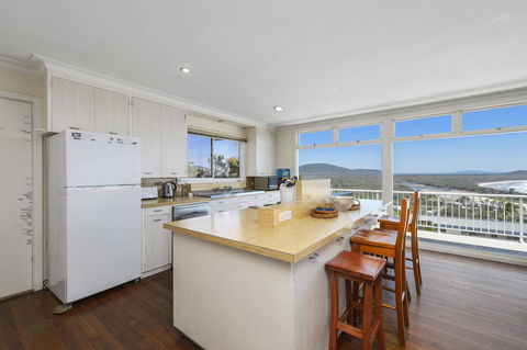 La Mer, 19 Dulconghi Street - Accommodation BNB 1