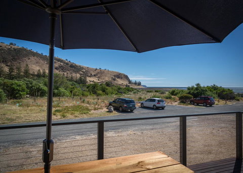 Lady Bay Getaway - 12 Lady Bay, Normanville - Accommodation BNB 1