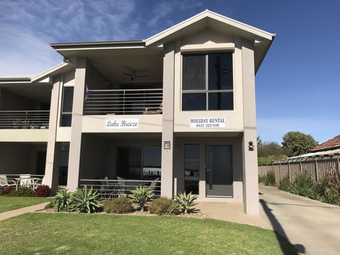 Lake Breeze - Accommodation BNB 1
