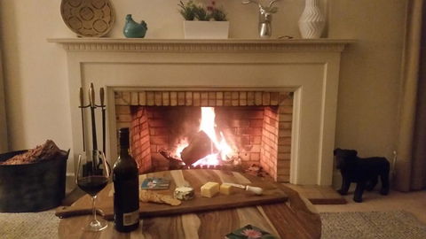 Lake House Benalla - Accommodation BNB 0