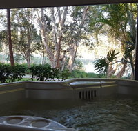 Lake Russell Lakeside Retreat - Accommodation BNB