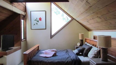 Lake Russell Luxury Retreat - Accommodation BNB 3