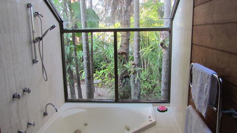 Lake Russell Luxury Retreat - Accommodation BNB 0