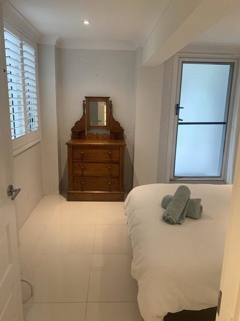 Lakefront Peace Apartments - Accommodation BNB 3