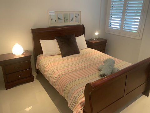 Lakefront Peace Apartments - Accommodation BNB 1