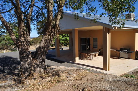 Lambert Estate Retreat - Accommodation BNB 0