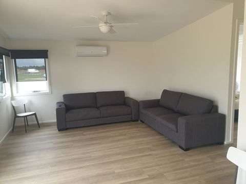 Lara Lodge - Accommodation BNB 3