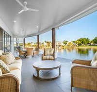 Lavish  Luxurious Noosa Waters - Accommodation BNB