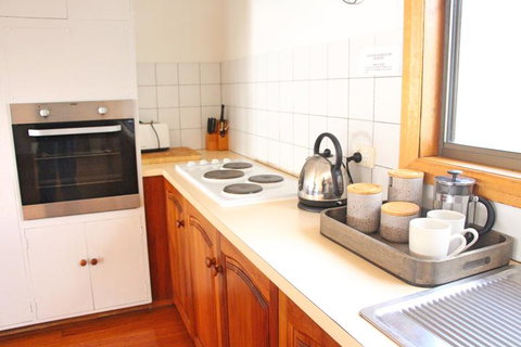 Lazy Wave Beach House - Accommodation BNB 3