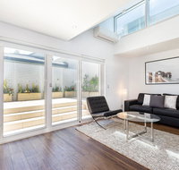 Leichhardt Self-Contained Modern One-Bedroom Apartment 9NOR - Accommodation BNB