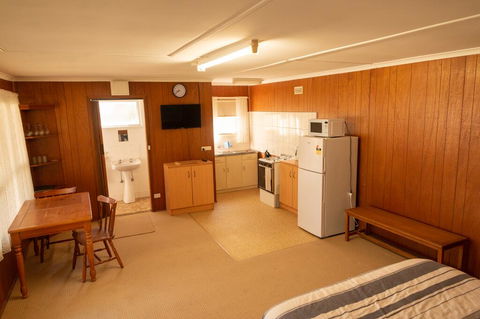 Limestone Cottage - Accommodation BNB 2