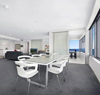 Luxury 3 Bedroom in heart of Surfers Paradise - Accommodation BNB