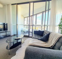 Luxury Level 2-bed 2-bath City View Apt in Olympic Park - Accommodation BNB