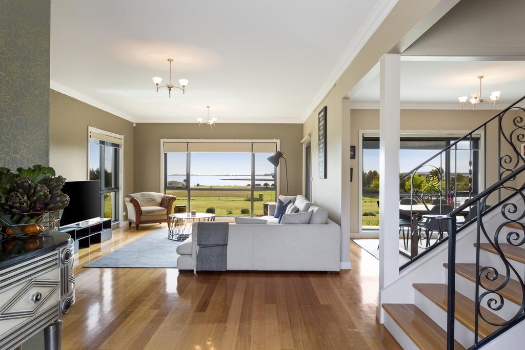 Clarence Point TAS Accommodation BNB