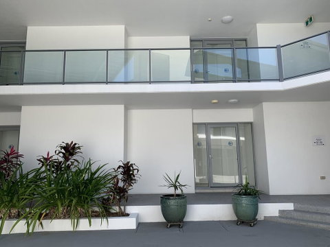 Magnetic Blue Waterfront Apartments - Accommodation BNB 2