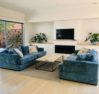 Malvern 3 Bedroom Delight - Accommodation BNB