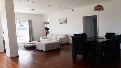 Maple Villa - Accommodation BNB 2