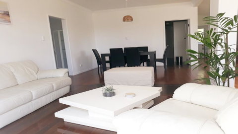 Maple Villa - Accommodation BNB 1