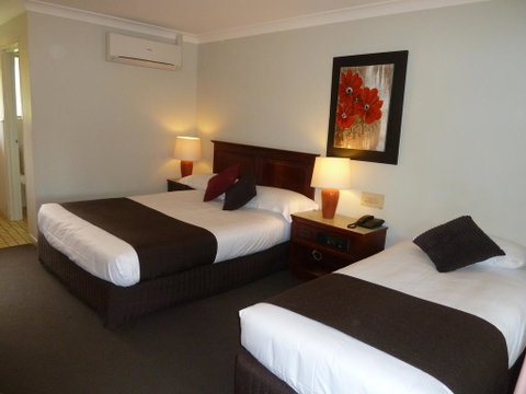 McNevins Warwick Motel - Accommodation BNB 0
