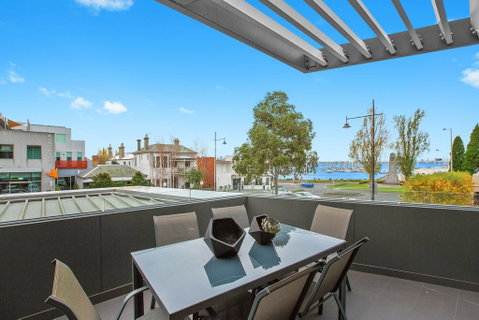 Melbourne Holiday Apartments Williamstown - Accommodation BNB 2