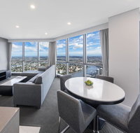 Meriton Suites Adelaide Street - Accommodation BNB