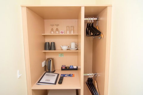 Miami Hotel Melbourne - Accommodation BNB 2