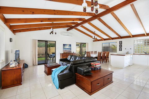 Michael Street 39, Golden Beach - Accommodation BNB 3