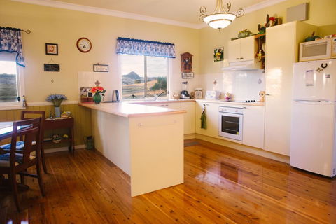 Milford Country Cottages - Accommodation BNB 3