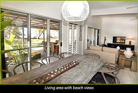 Mission Belle - Stunning Beachfront House - Accommodation BNB 0