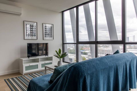 Modern 1 Bedroom Apartment With Rooftop Terrace And Spa - Accommodation BNB 2