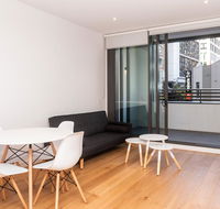 Modern Apartment in Sydney's CBD