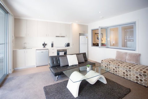 Modern Executive Apartment @ Braddon, 1BR, Wine, Wifi, Secure Parking, Canberra - Accommodation BNB 0