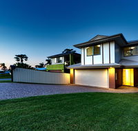 Modern Home away from Home - Accommodation BNB
