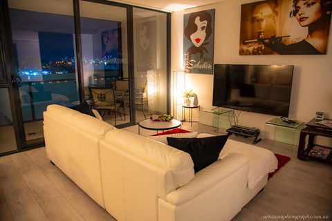 Modern, Clean, Luxury At The Right Price..... - Accommodation BNB 2