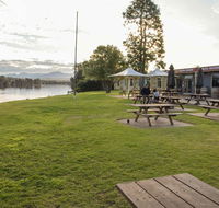 Moruya Waterfront Hotel Motel - Accommodation BNB