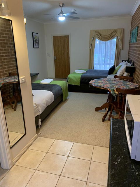Motel Views Yackandandah - Accommodation BNB 2
