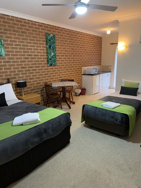 Motel Views Yackandandah - Accommodation BNB 1