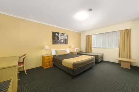 Mt Ommaney Hotel Apartments - Accommodation BNB 3