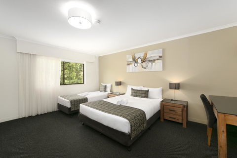 Mt Ommaney Hotel Apartments - Accommodation BNB 2