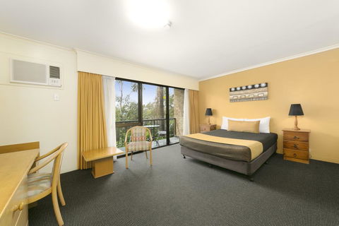 Mt Ommaney Hotel Apartments - Accommodation BNB 1