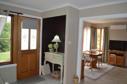 Mulberry Cottage Unique B&B Accommodation - Accommodation BNB 2