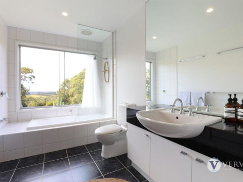Myers Road Retreat Plus Guest House - Accommodation BNB 1