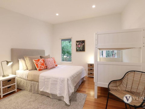 Myers Road Retreat Plus Guest House - Accommodation BNB 2
