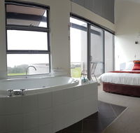 Cosy Corner Sea View Apartments - Accommodation BNB
