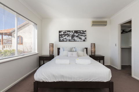 Cottesloe Beach House II - Accommodation BNB 27