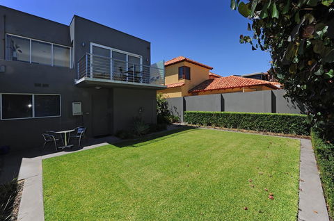 Cottesloe Beach House II - Accommodation BNB 23