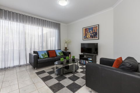 Cottesloe Beach House II - Accommodation BNB 7