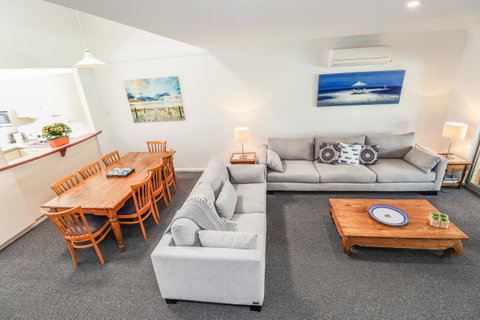Bayshore Beachside Resort - Accommodation BNB 42